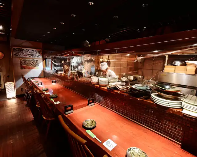 錦本店 カウンター